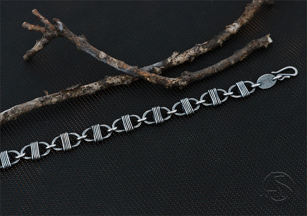 Winder Link Necklace - Oxidised