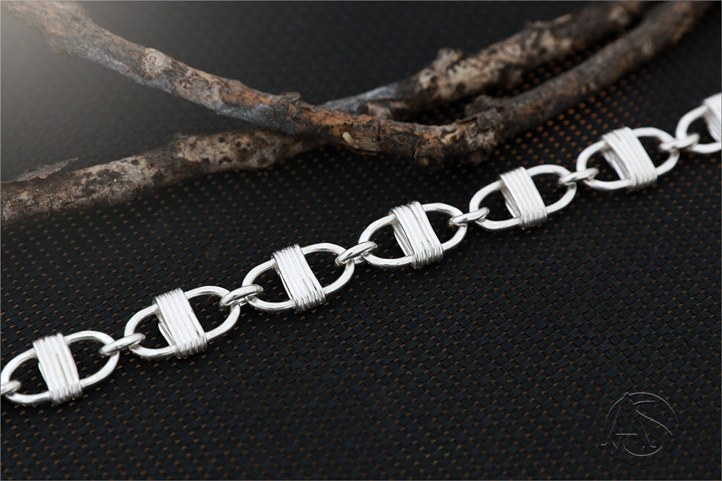 Winder Link Necklace