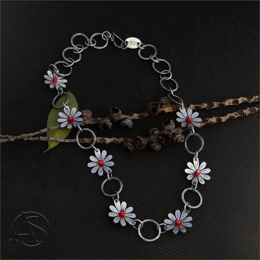 Daisy and Seed Bead Necklace