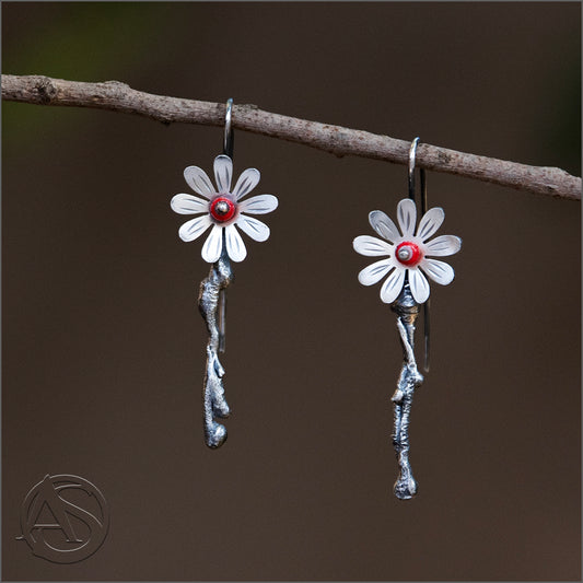 Daisy Dangly Earrings